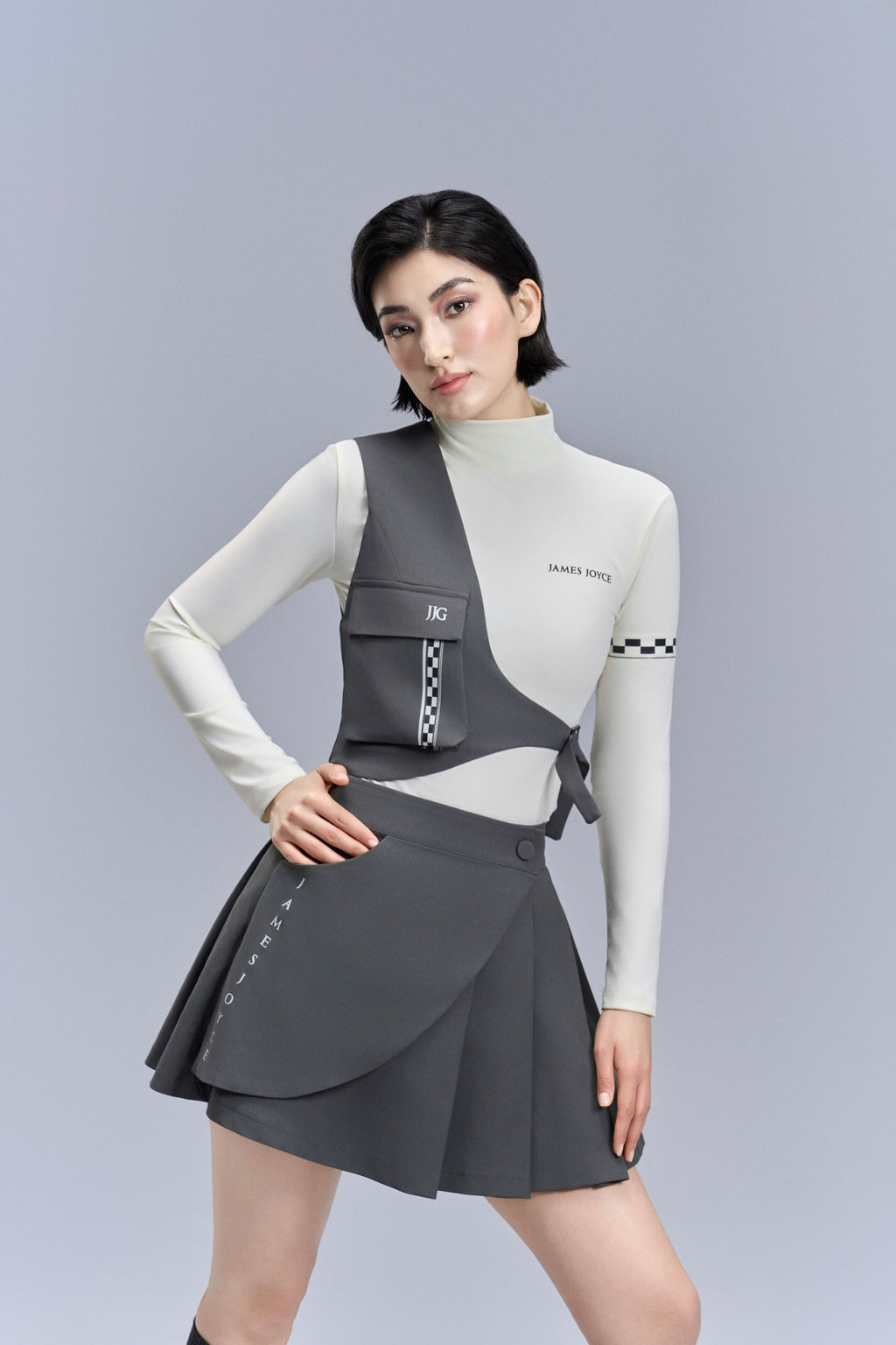 Gridline turtleneck shirt_Beige