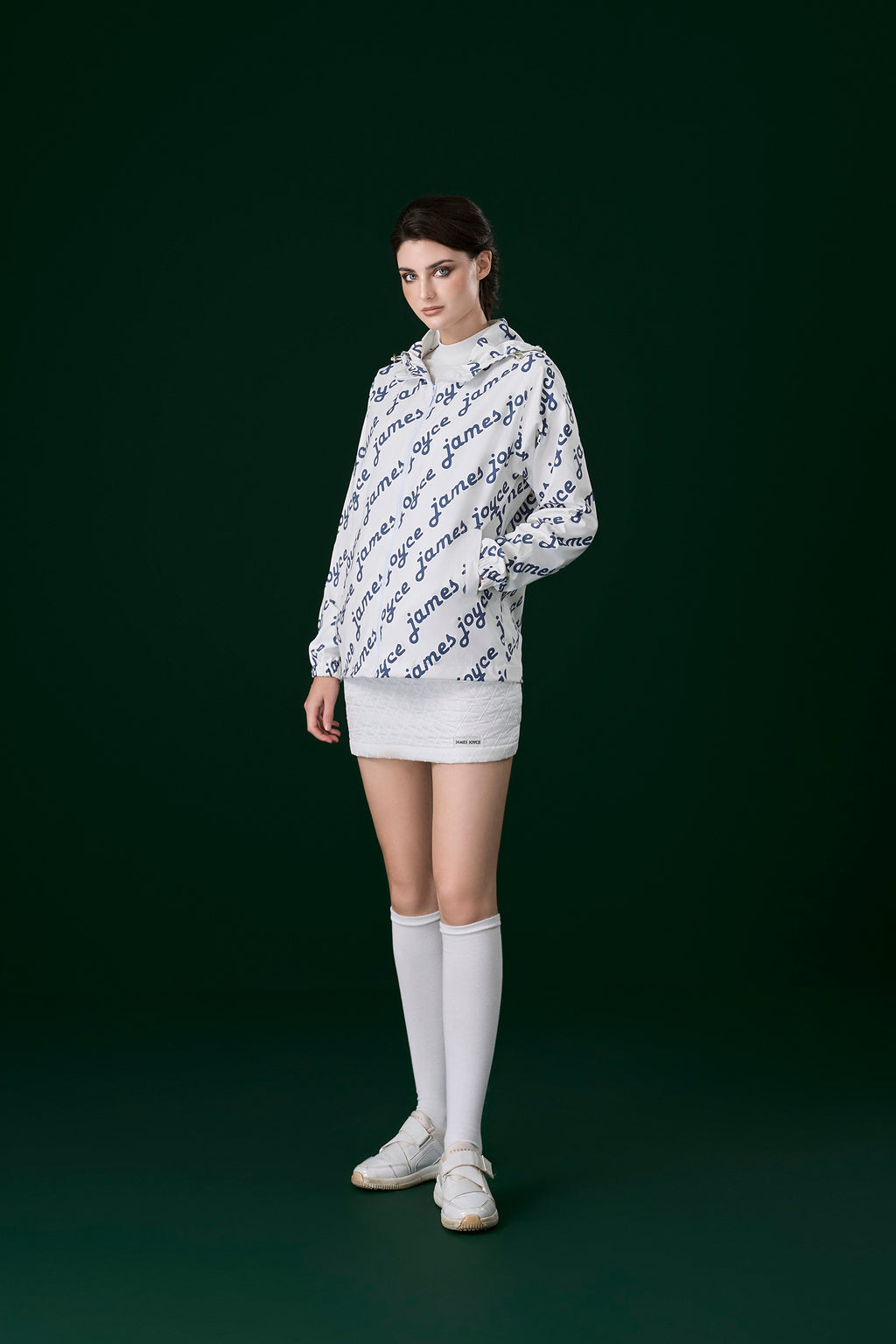 여성 FW'23 화이트 재킷