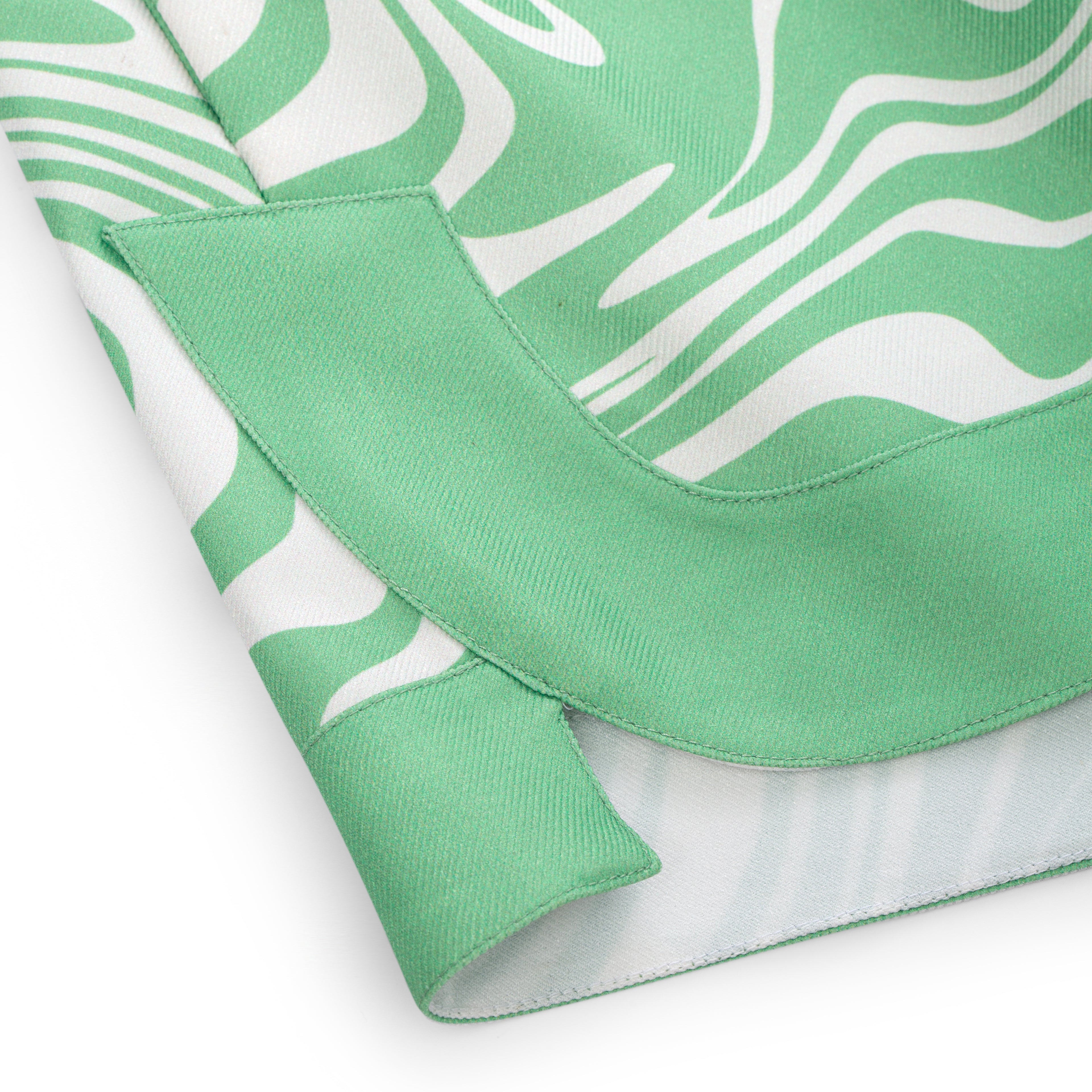 [Set Special]Women Mable Avocado Green Shirt & Women Mable Avocado Green Shorts & Hat