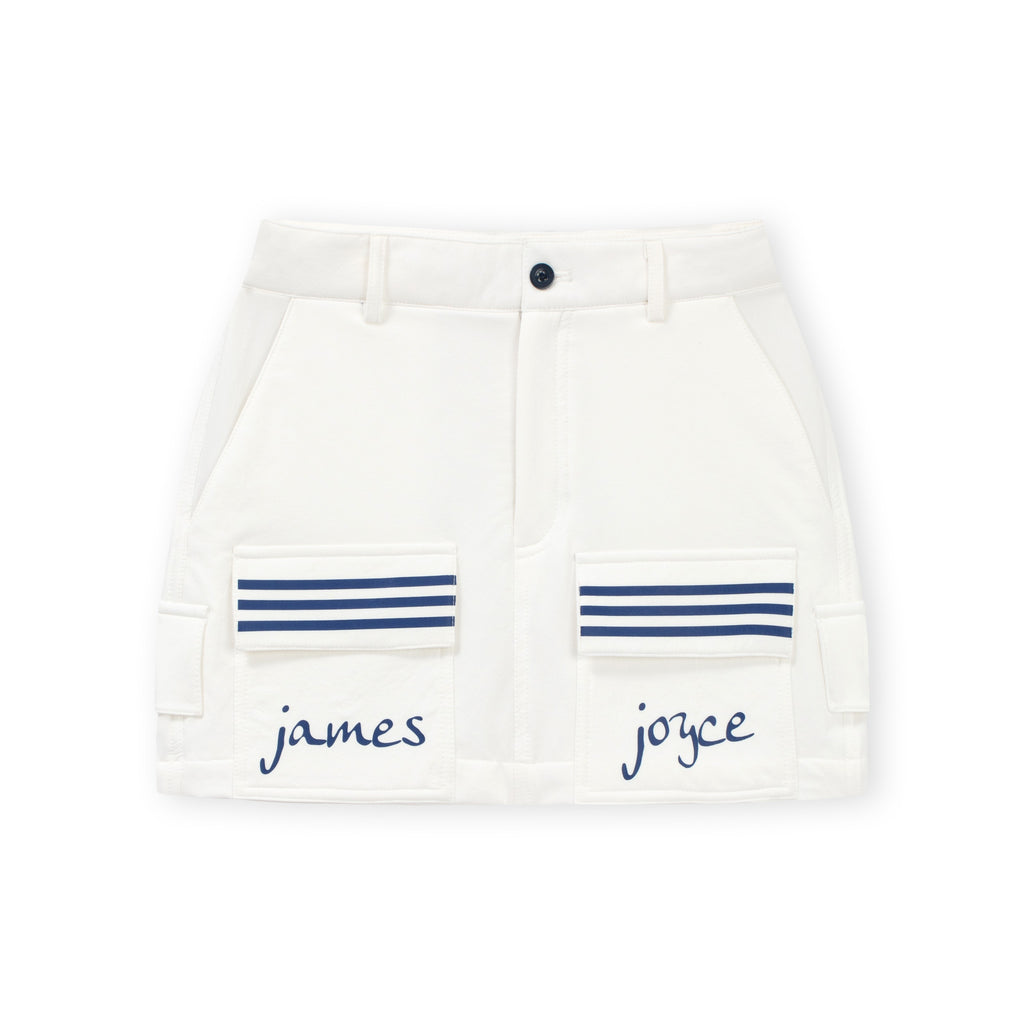 蝴蝶结白色裙子