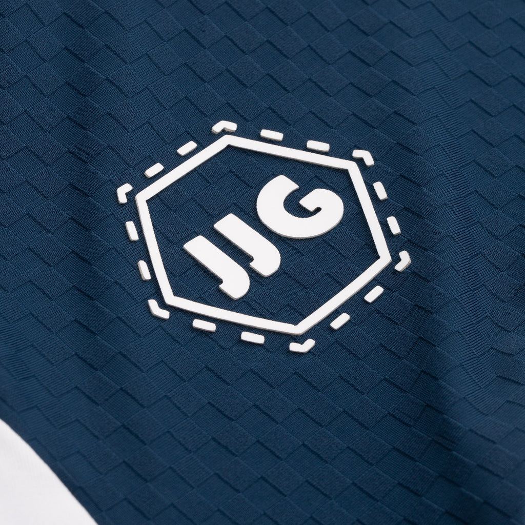 女士绿头鸭 &amp; 白衬衫